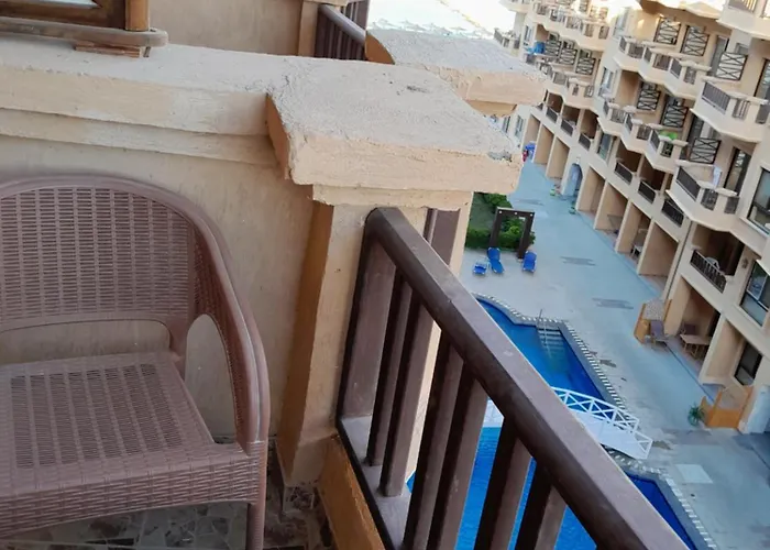 Turtles Hourghada View Sea View Pool Private Jacuzzi Security Air-conditioned Cafe Restaurant On The And A Large Sunny Balcony *