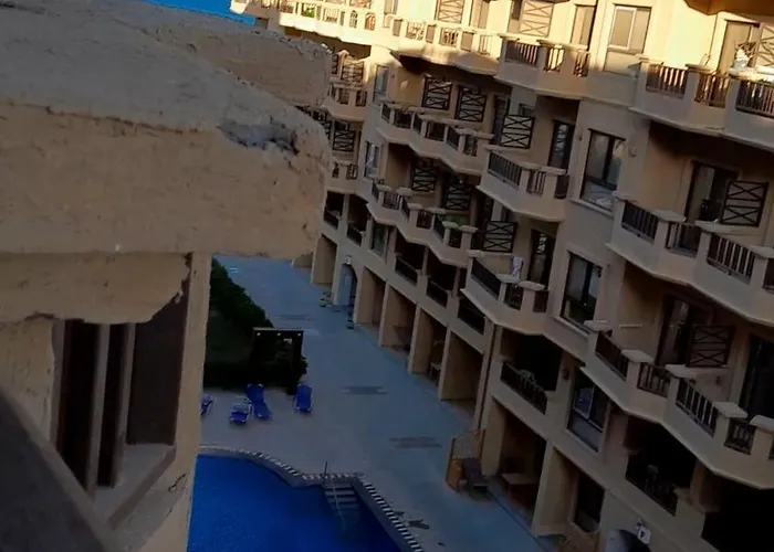 Turtles Hourghada View Sea View Pool Private Jacuzzi Security Air-conditioned Cafe Restaurant On The And A Large Sunny Balcony Apartmanhotel
