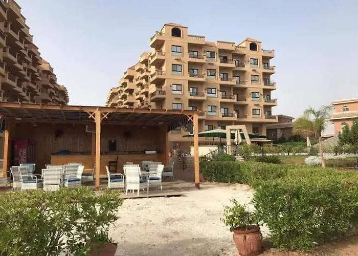 Turtles Hourghada View Sea View Pool Private Jacuzzi Security Air-conditioned Cafe Restaurant On The And A Large Sunny Balcony Apartmanhotel