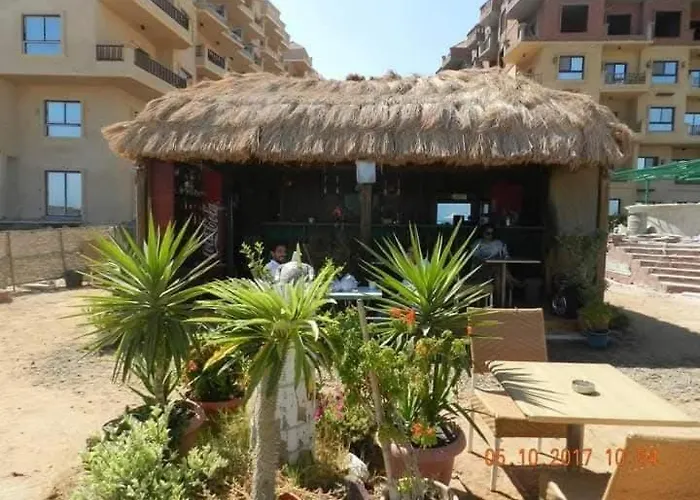 Apartmanhotel Turtles Hourghada View Sea View Pool Private Jacuzzi Security Air-conditioned Cafe Restaurant On The And A Large Sunny Balcony Gurdaka